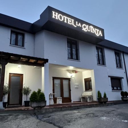 Hotel La Quinta Cue Luaran gambar