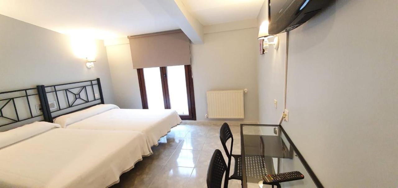 Hotel La Quinta Cue Luaran gambar
